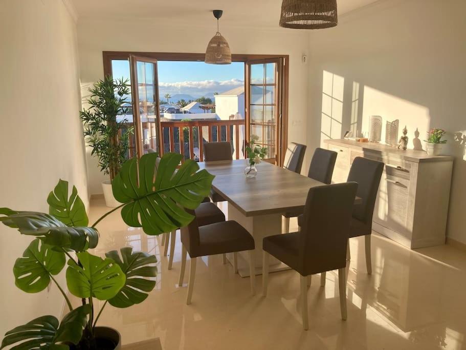 Luxury 4-Bedroom Villa With Heated Pool + Sea View Playa Blanca  Exteriör bild