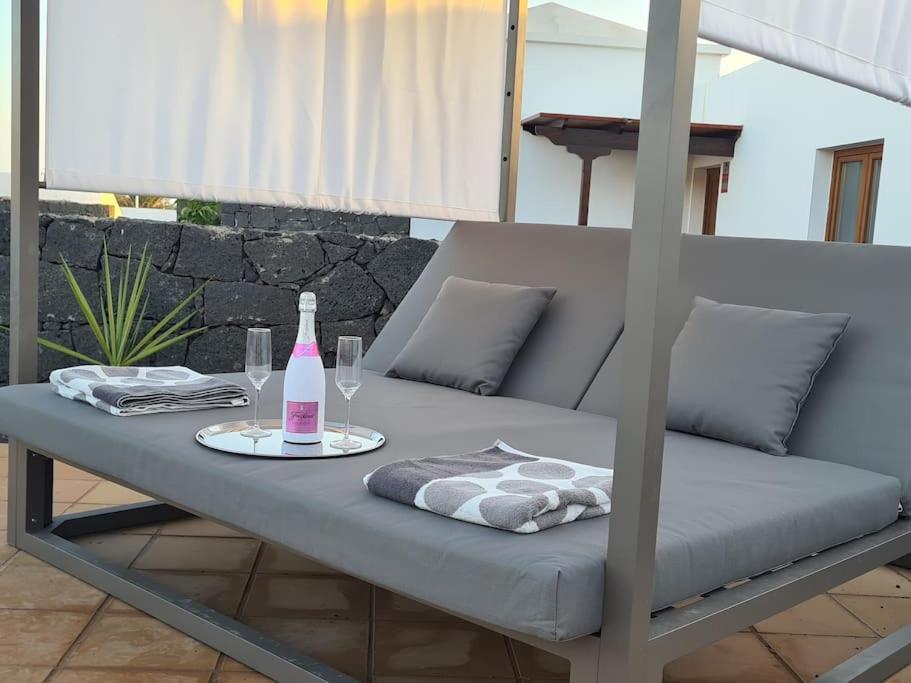 Luxury 4-Bedroom Villa With Heated Pool + Sea View Playa Blanca  Exteriör bild