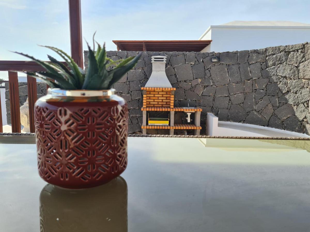 Luxury 4-Bedroom Villa With Heated Pool + Sea View Playa Blanca  Exteriör bild
