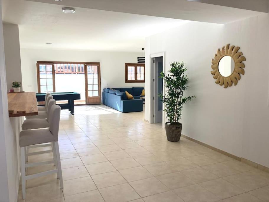 Luxury 4-Bedroom Villa With Heated Pool + Sea View Playa Blanca  Exteriör bild