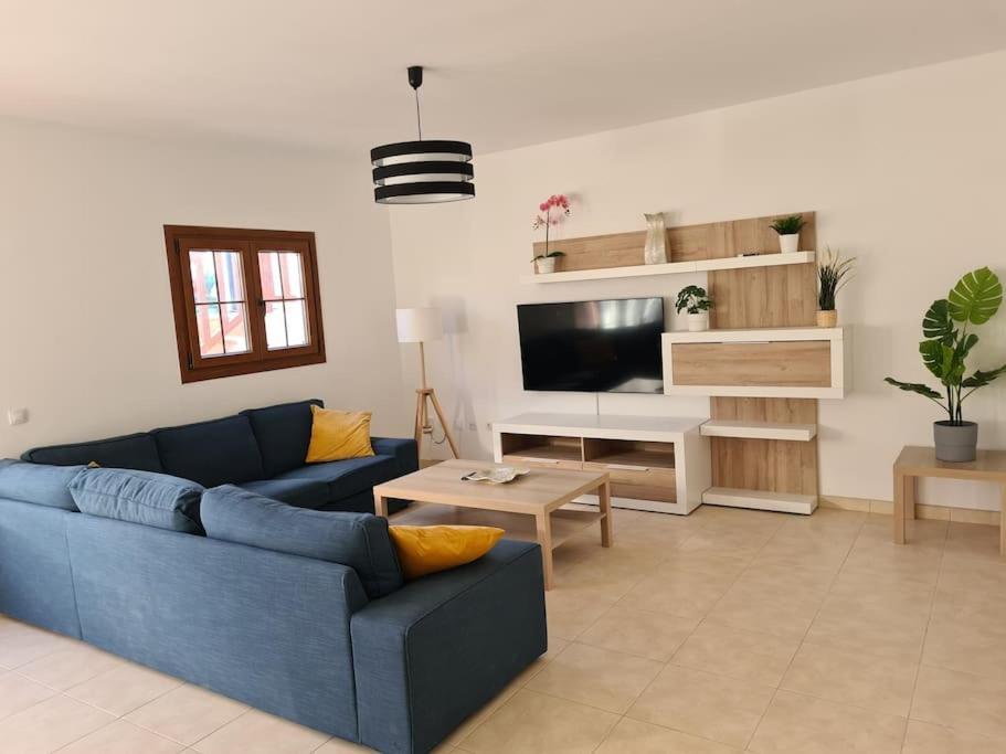 Luxury 4-Bedroom Villa With Heated Pool + Sea View Playa Blanca  Exteriör bild